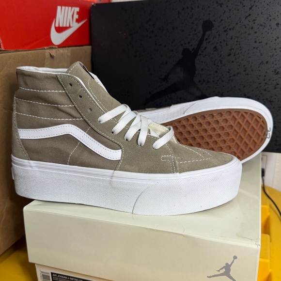 Vans
Old skool
Platform - Picture 4 of 5